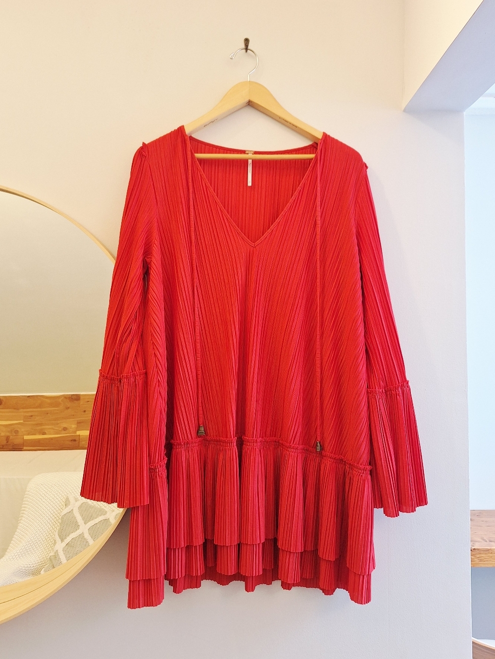 Free People Can’t Help It Pleated Bell Sleeve Mini Dress Red XS - Picture 2 of 6
